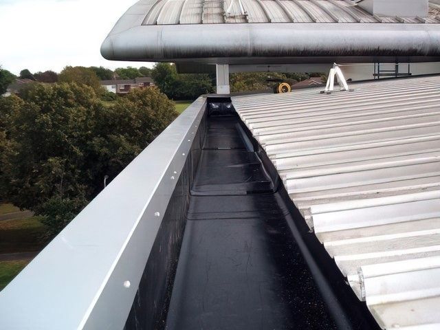 Gutter Cleaners in Lincoln