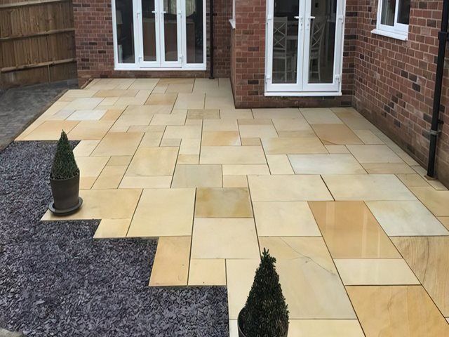 Patio Cleaners in Lincoln